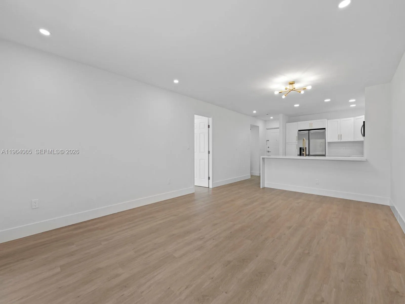 8101 Camino Real C-320, Miami, Florida 33143, Miami, Florida 33143, 1 Bedroom Bedrooms, ,1 BathroomBathrooms,Residential,For Sale,8101 Camino Real C-320, Miami, Florida 33143,A11964065