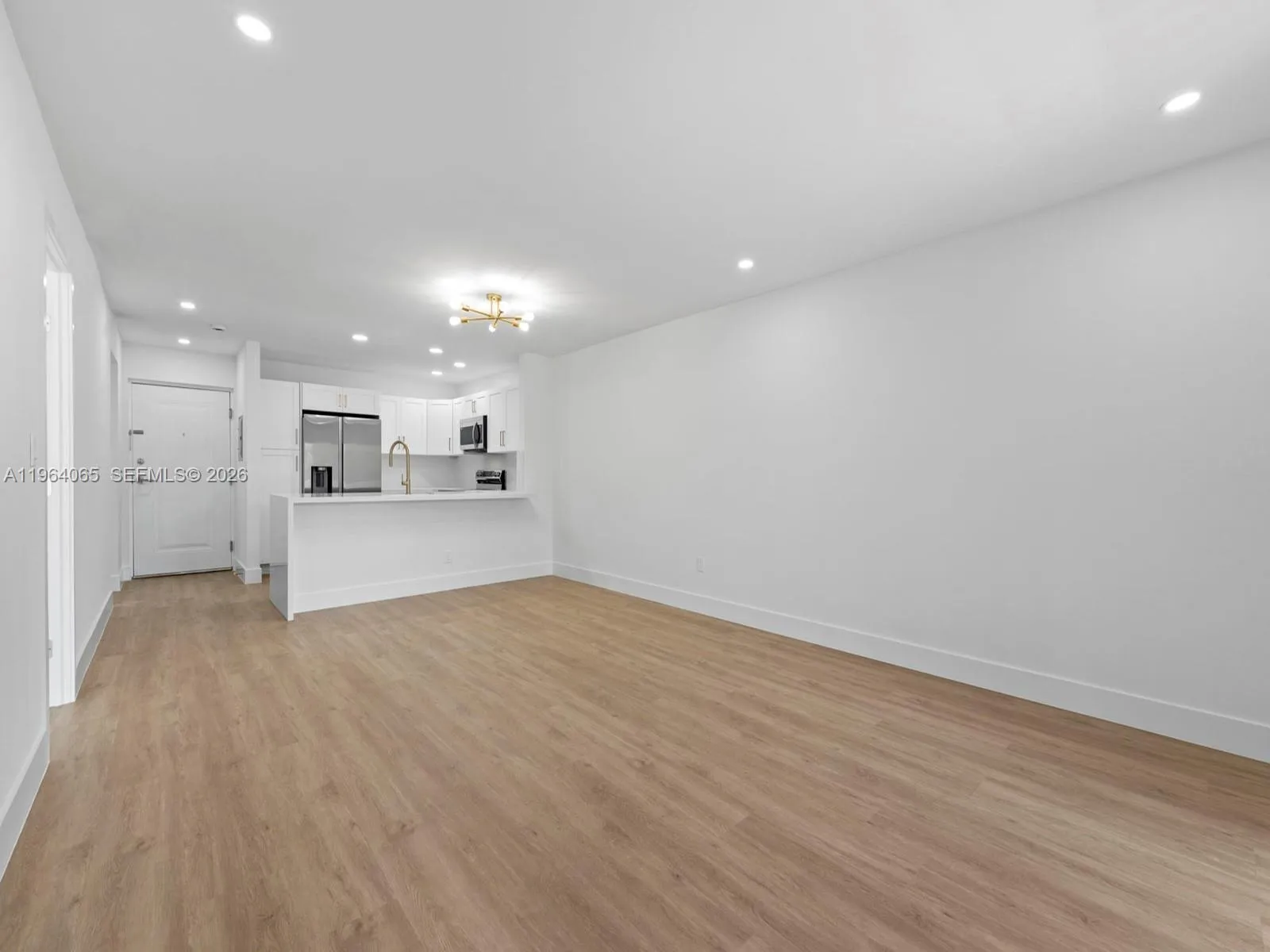 8101 Camino Real C-320, Miami, Florida 33143, Miami, Florida 33143, 1 Bedroom Bedrooms, ,1 BathroomBathrooms,Residential,For Sale,8101 Camino Real C-320, Miami, Florida 33143,A11964065