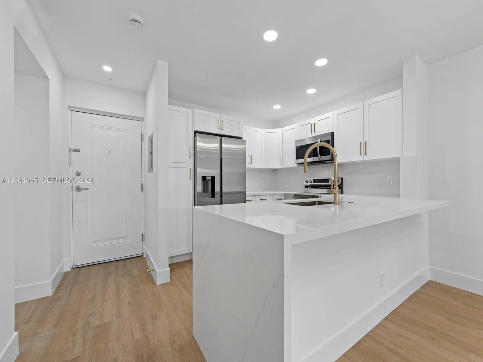 8101 Camino Real C-320, Miami, Florida 33143, Miami, Florida 33143, 1 Bedroom Bedrooms, ,1 BathroomBathrooms,Residential,For Sale,8101 Camino Real C-320, Miami, Florida 33143,A11964065