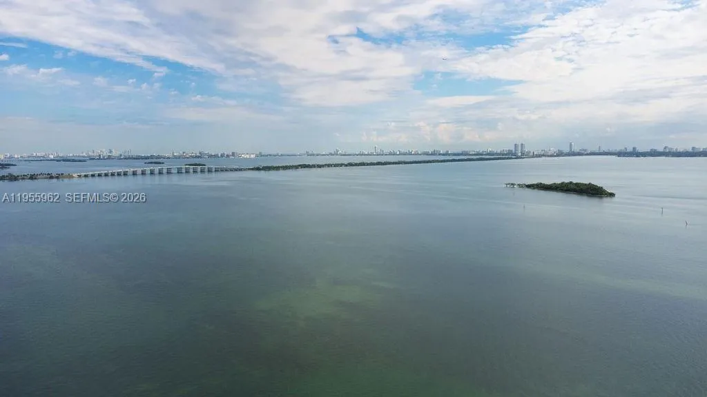 1900 N Bayshore Dr 2018, Miami, Florida 33132, Miami, Florida 33132, 2 Bedrooms Bedrooms, ,2 BathroomsBathrooms,Residential,For Sale,1900 N Bayshore Dr 2018, Miami, Florida 33132,A11955962