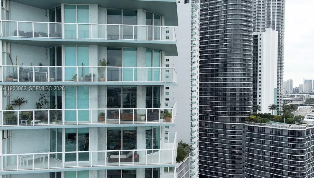 1900 N Bayshore Dr 2018, Miami, Florida 33132, Miami, Florida 33132, 2 Bedrooms Bedrooms, ,2 BathroomsBathrooms,Residential,For Sale,1900 N Bayshore Dr 2018, Miami, Florida 33132,A11955962