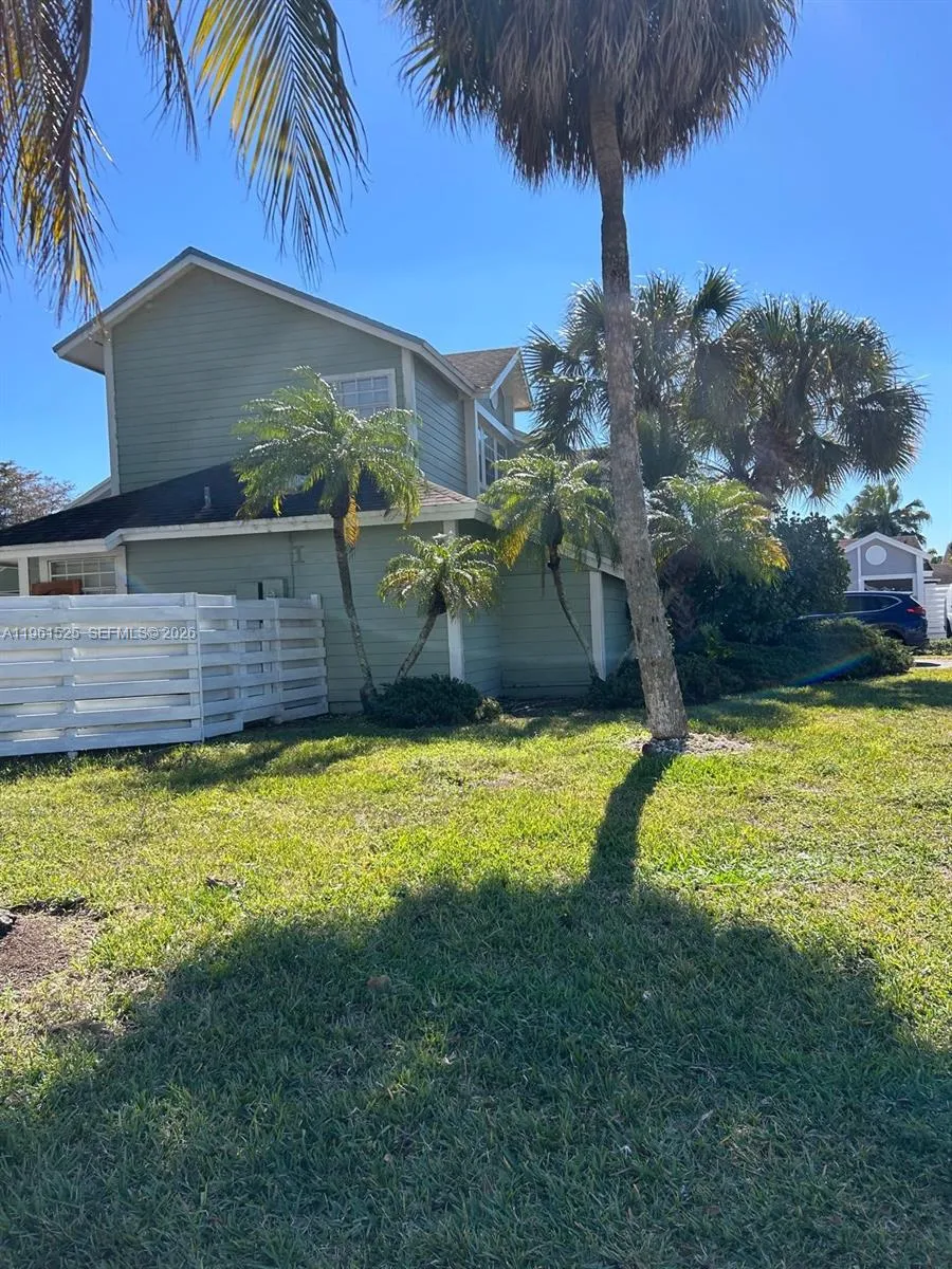 10035 Sw 141st Ct, Miami, Florida 33186, Miami, Florida 33186, 3 Bedrooms Bedrooms, ,2 BathroomsBathrooms,Residential,For Sale,10035 Sw 141st Ct, Miami, Florida 33186,A11961525