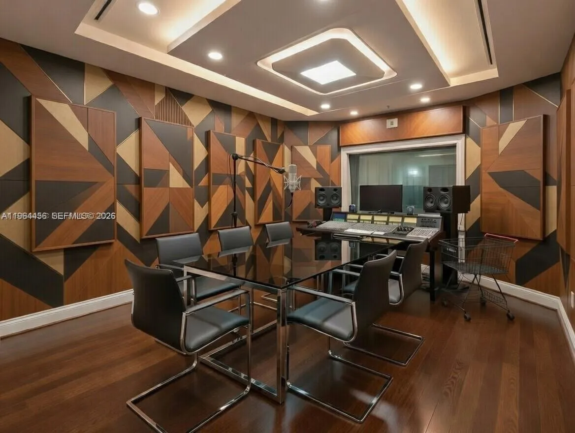 5601 Collins Ave Cu-9, Miami Beach, Florida 33140, Miami Beach, Florida 33140, ,Business Opportunity,For Sale,5601 Collins Ave Cu-9, Miami Beach, Florida 33140,A11964456