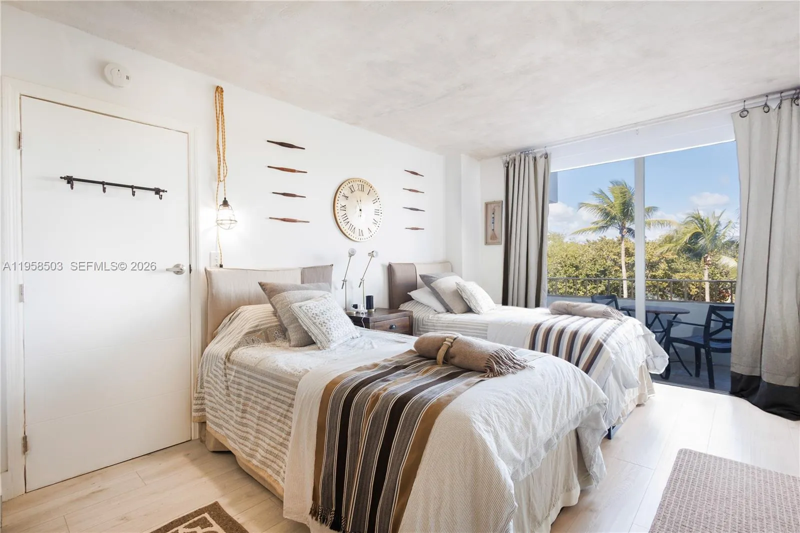 177 Ocean Lane Dr 302, Key Biscayne, Florida 33149, Key Biscayne, Florida 33149, 1 Bedroom Bedrooms, ,1 BathroomBathrooms,Residential,For Sale,177 Ocean Lane Dr 302, Key Biscayne, Florida 33149,A11958503