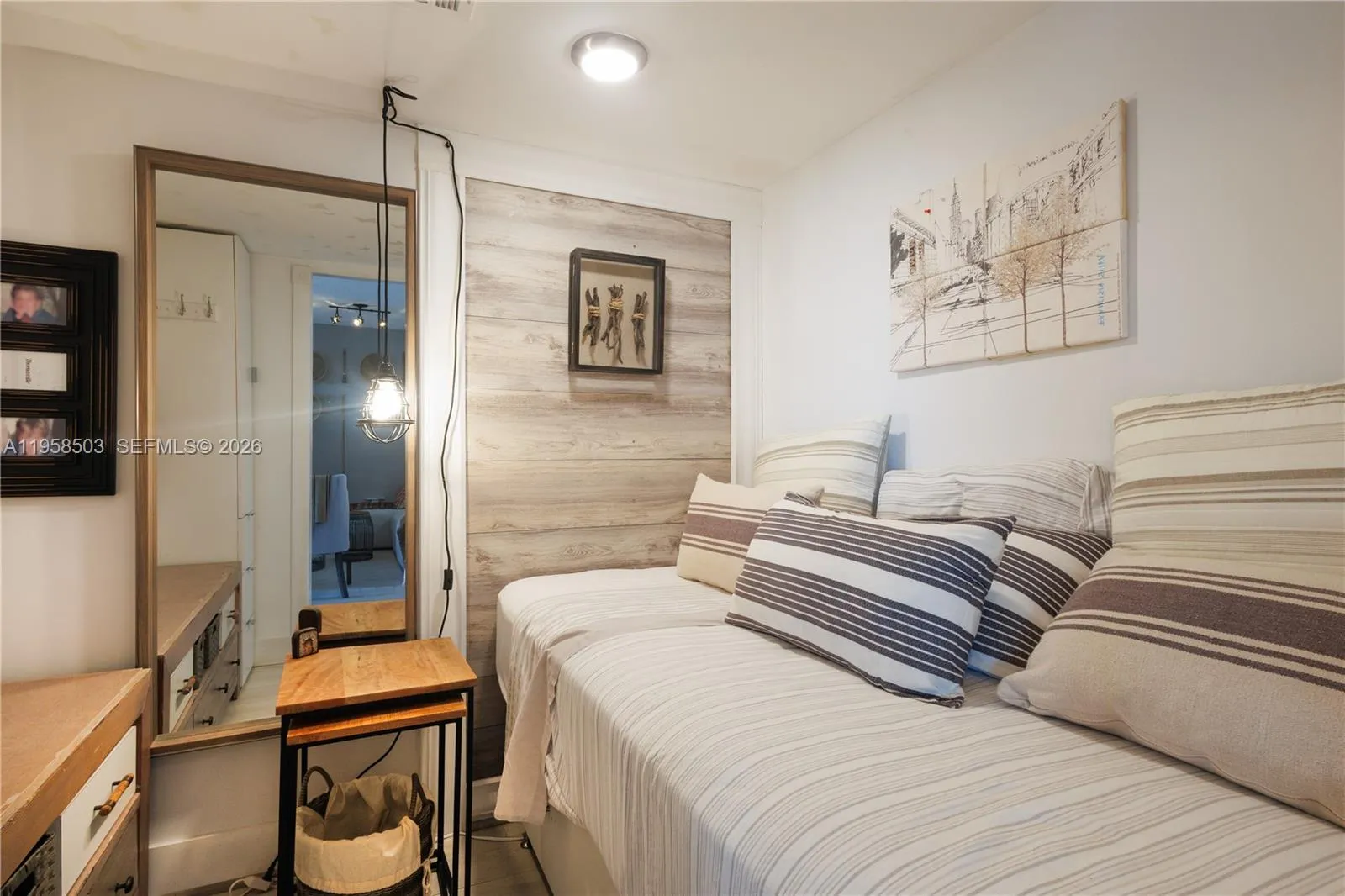 177 Ocean Lane Dr 302, Key Biscayne, Florida 33149, Key Biscayne, Florida 33149, 1 Bedroom Bedrooms, ,1 BathroomBathrooms,Residential,For Sale,177 Ocean Lane Dr 302, Key Biscayne, Florida 33149,A11958503