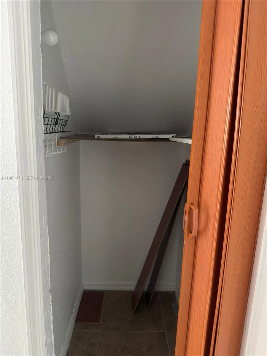 8009 W 6th Ave H, Hialeah, Florida 33014, Hialeah, Florida 33014, 3 Bedrooms Bedrooms, ,2 BathroomsBathrooms,Residential Lease,For Rent,8009 W 6th Ave H, Hialeah, Florida 33014,A11964473