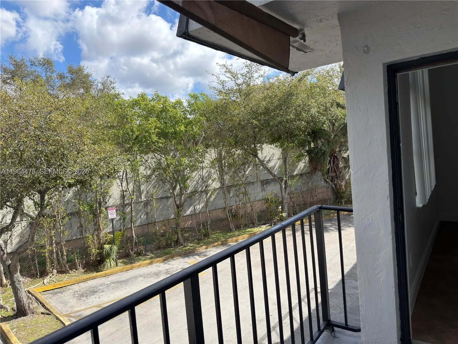 8009 W 6th Ave H, Hialeah, Florida 33014, Hialeah, Florida 33014, 3 Bedrooms Bedrooms, ,2 BathroomsBathrooms,Residential Lease,For Rent,8009 W 6th Ave H, Hialeah, Florida 33014,A11964473