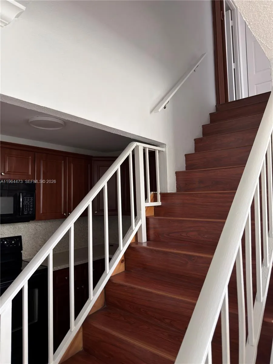 8009 W 6th Ave H, Hialeah, Florida 33014, Hialeah, Florida 33014, 3 Bedrooms Bedrooms, ,2 BathroomsBathrooms,Residential Lease,For Rent,8009 W 6th Ave H, Hialeah, Florida 33014,A11964473