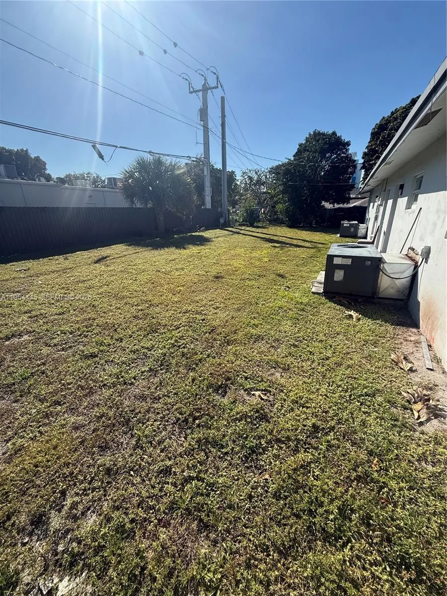 310 Ne 38th St, Deerfield Beach, Florida 33064, Deerfield Beach, Florida 33064, ,Residential Income,For Sale,310 Ne 38th St, Deerfield Beach, Florida 33064,A11964445