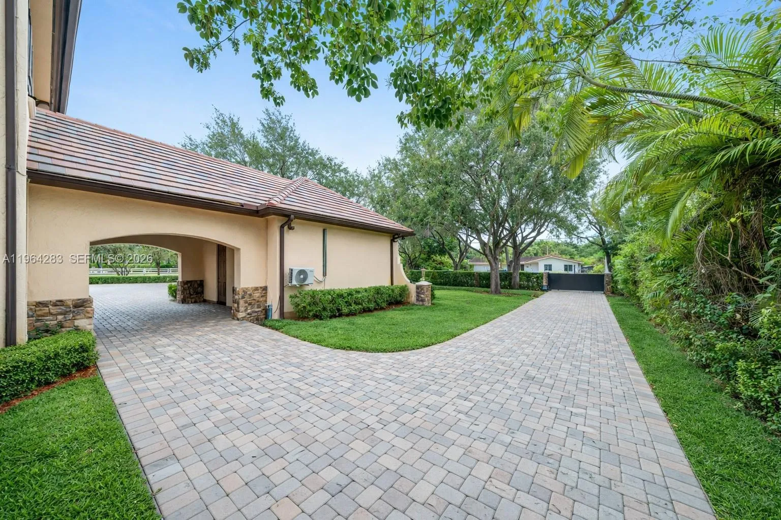 12270 Sw 45th St, Miami, Florida 33175, Miami, Florida 33175, 8 Bedrooms Bedrooms, ,6 BathroomsBathrooms,Residential,For Sale,12270 Sw 45th St, Miami, Florida 33175,A11964283