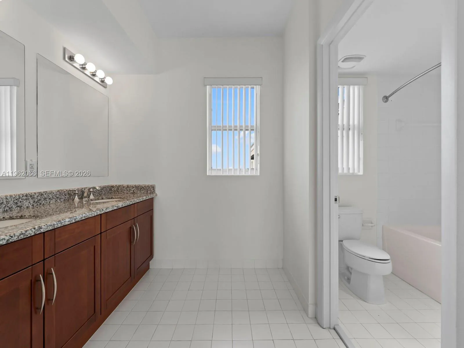 7265 Sw 89th St A520, Miami, Florida 33156, Miami, Florida 33156, 2 Bedrooms Bedrooms, ,2 BathroomsBathrooms,Residential,For Sale,7265 Sw 89th St A520, Miami, Florida 33156,A11962066