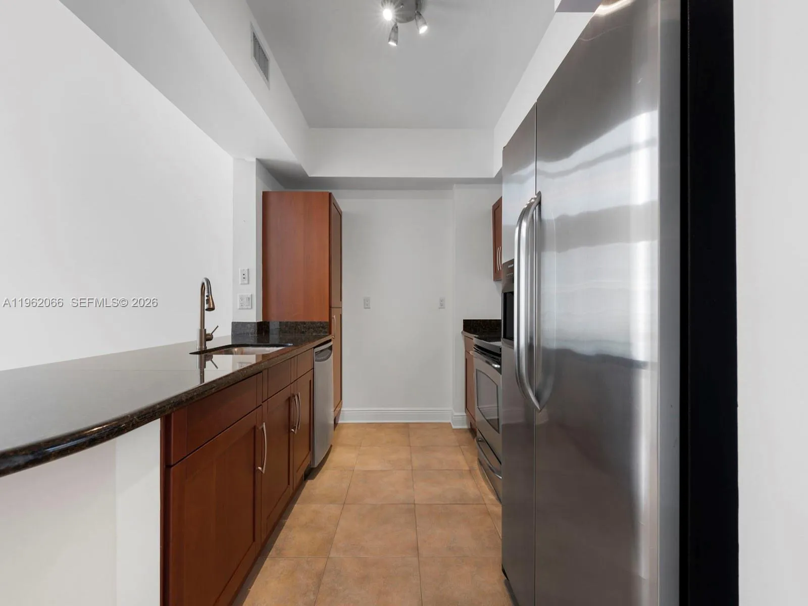 7265 Sw 89th St A520, Miami, Florida 33156, Miami, Florida 33156, 2 Bedrooms Bedrooms, ,2 BathroomsBathrooms,Residential,For Sale,7265 Sw 89th St A520, Miami, Florida 33156,A11962066