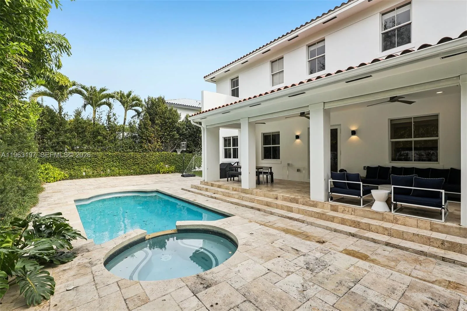 Miami, Florida 33143, 5 Bedrooms Bedrooms, ,4 BathroomsBathrooms,Residential Lease,For Rent,A11963197