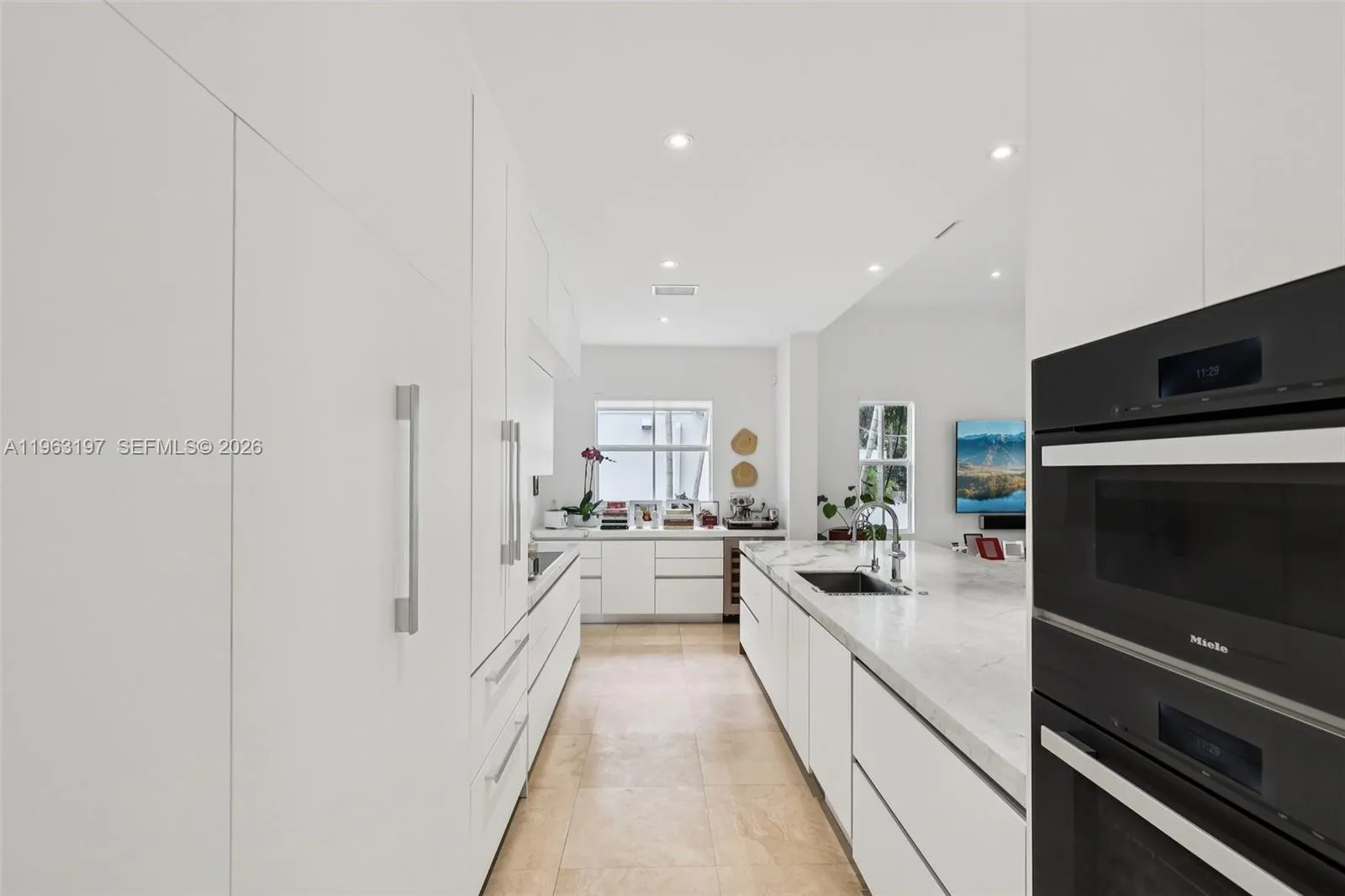 Miami, Florida 33143, 5 Bedrooms Bedrooms, ,4 BathroomsBathrooms,Residential Lease,For Rent,A11963197