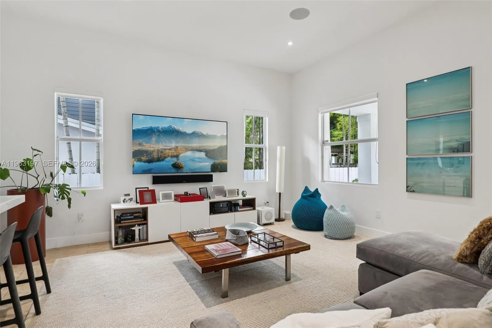 Miami, Florida 33143, 5 Bedrooms Bedrooms, ,4 BathroomsBathrooms,Residential Lease,For Rent,A11963197