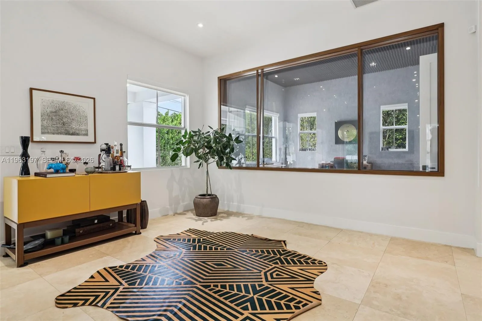 Miami, Florida 33143, 5 Bedrooms Bedrooms, ,4 BathroomsBathrooms,Residential Lease,For Rent,A11963197