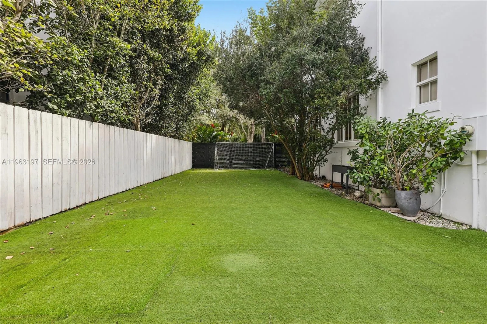 Miami, Florida 33143, 5 Bedrooms Bedrooms, ,4 BathroomsBathrooms,Residential Lease,For Rent,A11963197