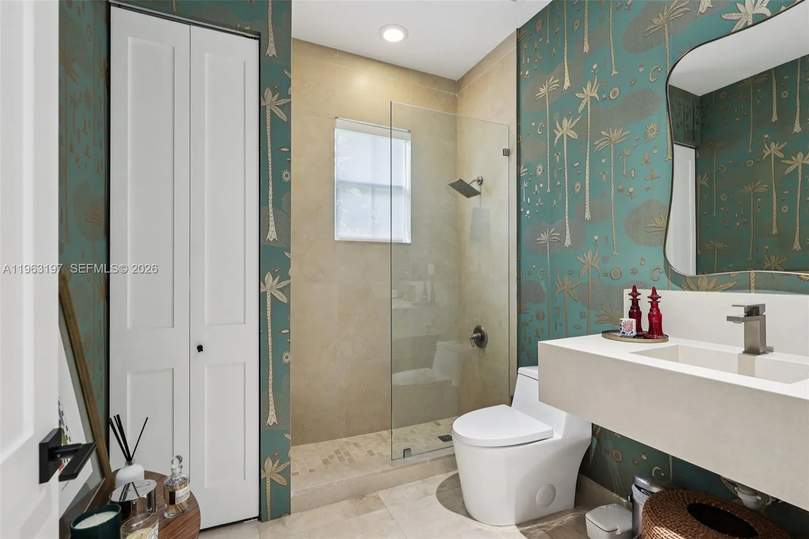 Miami, Florida 33143, 5 Bedrooms Bedrooms, ,4 BathroomsBathrooms,Residential Lease,For Rent,A11963197