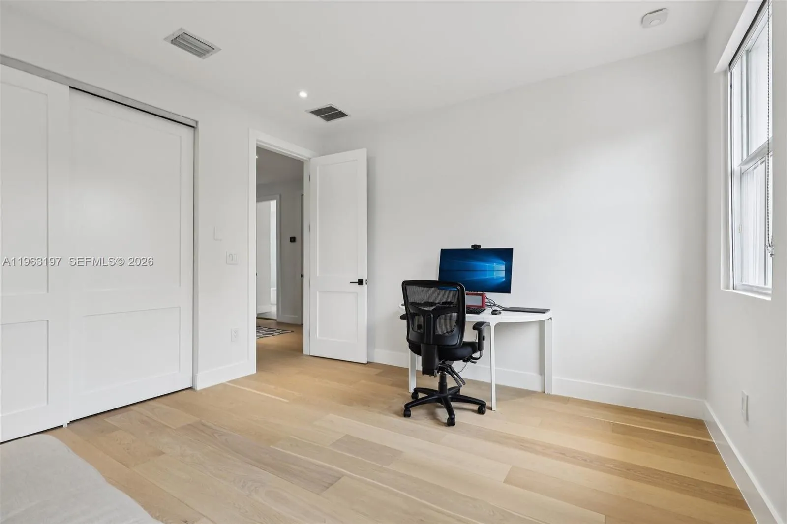 Miami, Florida 33143, 5 Bedrooms Bedrooms, ,4 BathroomsBathrooms,Residential Lease,For Rent,A11963197