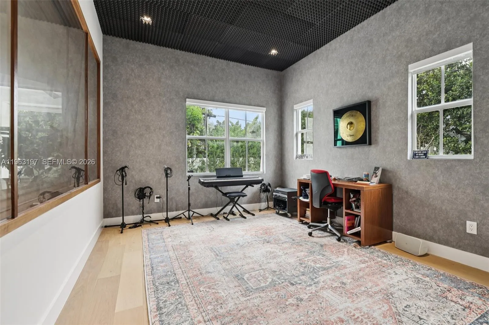 Miami, Florida 33143, 5 Bedrooms Bedrooms, ,4 BathroomsBathrooms,Residential Lease,For Rent,A11963197