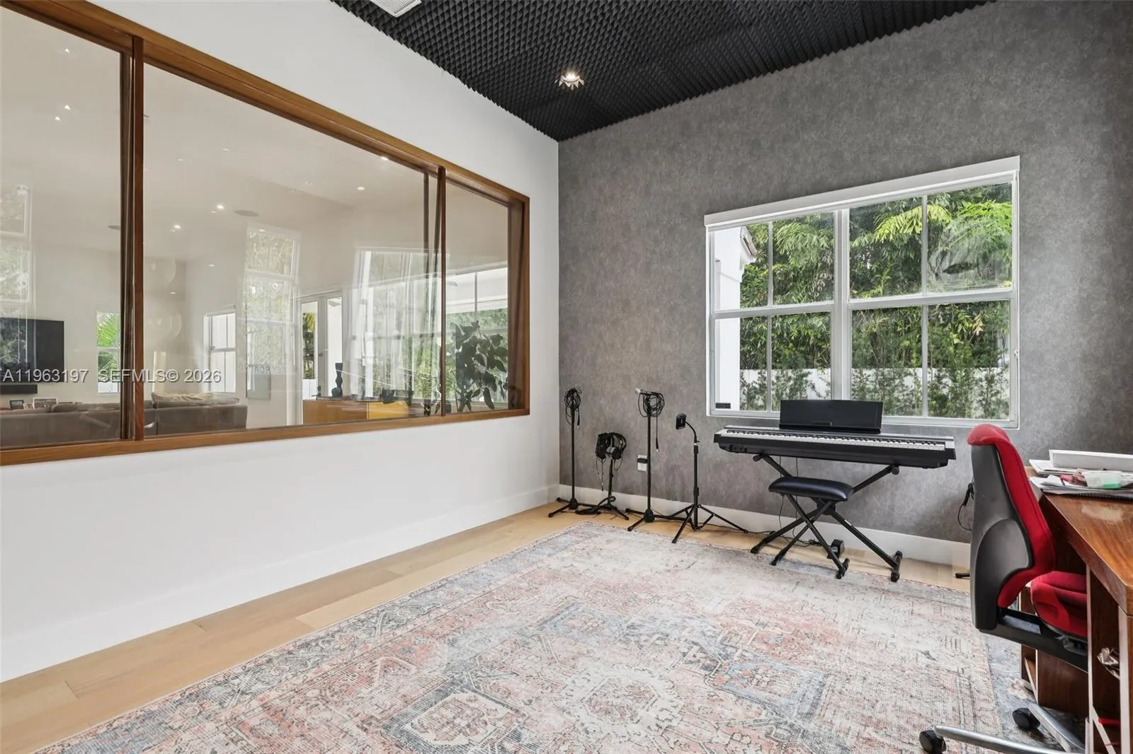 Miami, Florida 33143, 5 Bedrooms Bedrooms, ,4 BathroomsBathrooms,Residential Lease,For Rent,A11963197