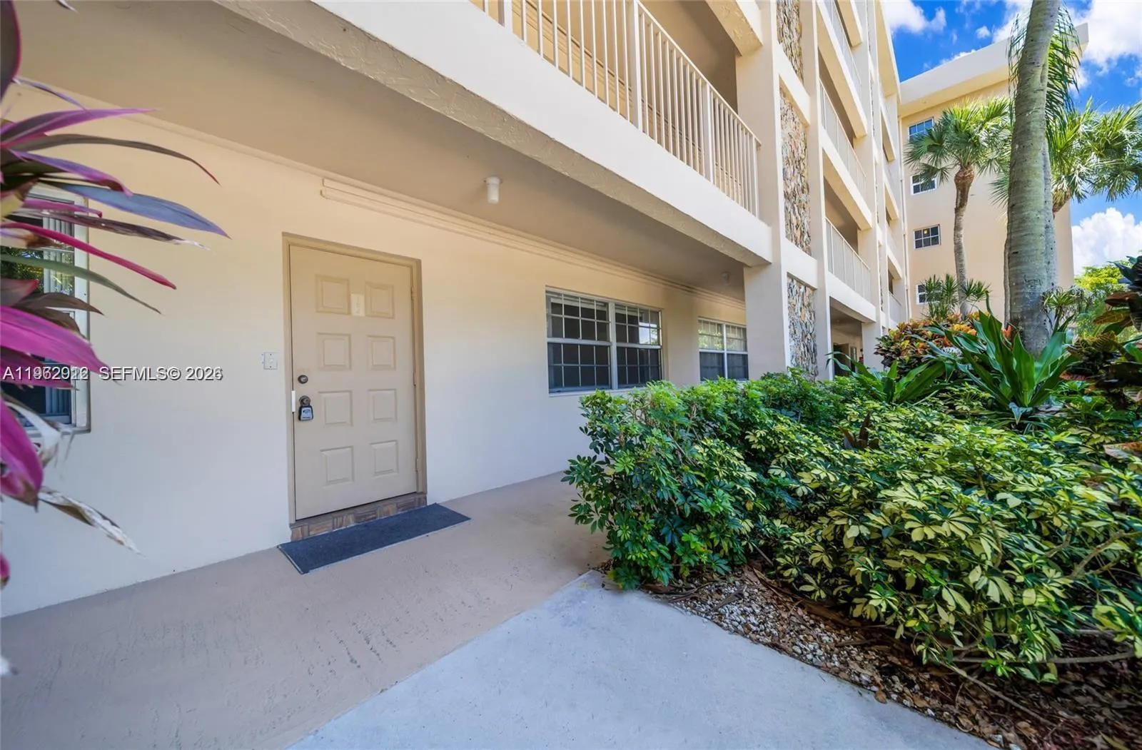 4030 W Palm Aire Dr 104, Pompano Beach, Florida 33, Pompano Beach, Florida 33069, 2 Bedrooms Bedrooms, ,2 BathroomsBathrooms,Residential Lease,For Rent,4030 W Palm Aire Dr 104, Pompano Beach, Florida 33,A11962912