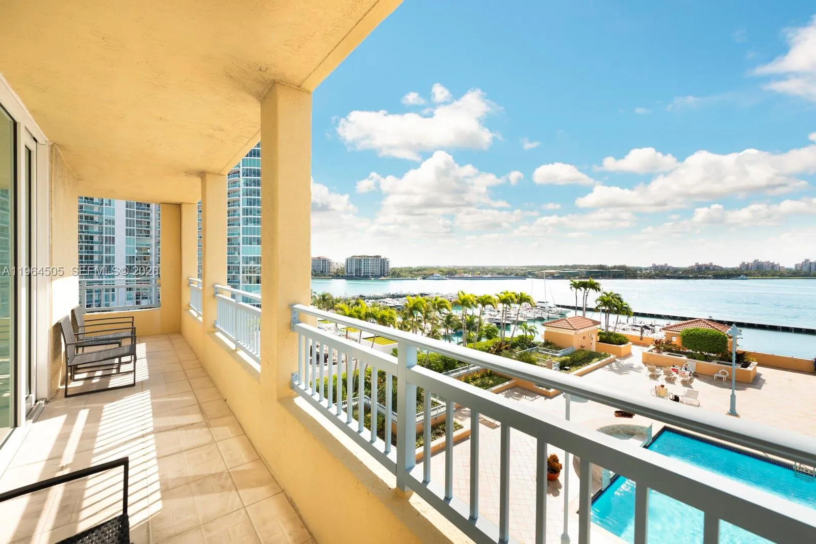 90 Alton Rd 902, Miami Beach, Florida 33139, Miami Beach, Florida 33139, 2 Bedrooms Bedrooms, ,2 BathroomsBathrooms,Residential,For Sale,90 Alton Rd 902, Miami Beach, Florida 33139,A11964505
