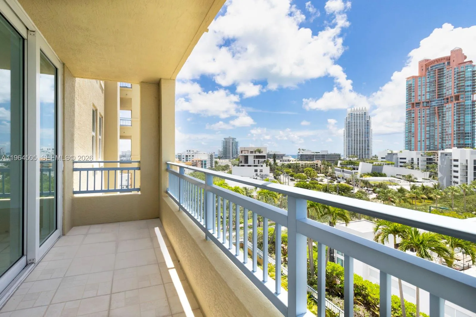 90 Alton Rd 902, Miami Beach, Florida 33139, Miami Beach, Florida 33139, 2 Bedrooms Bedrooms, ,2 BathroomsBathrooms,Residential,For Sale,90 Alton Rd 902, Miami Beach, Florida 33139,A11964505