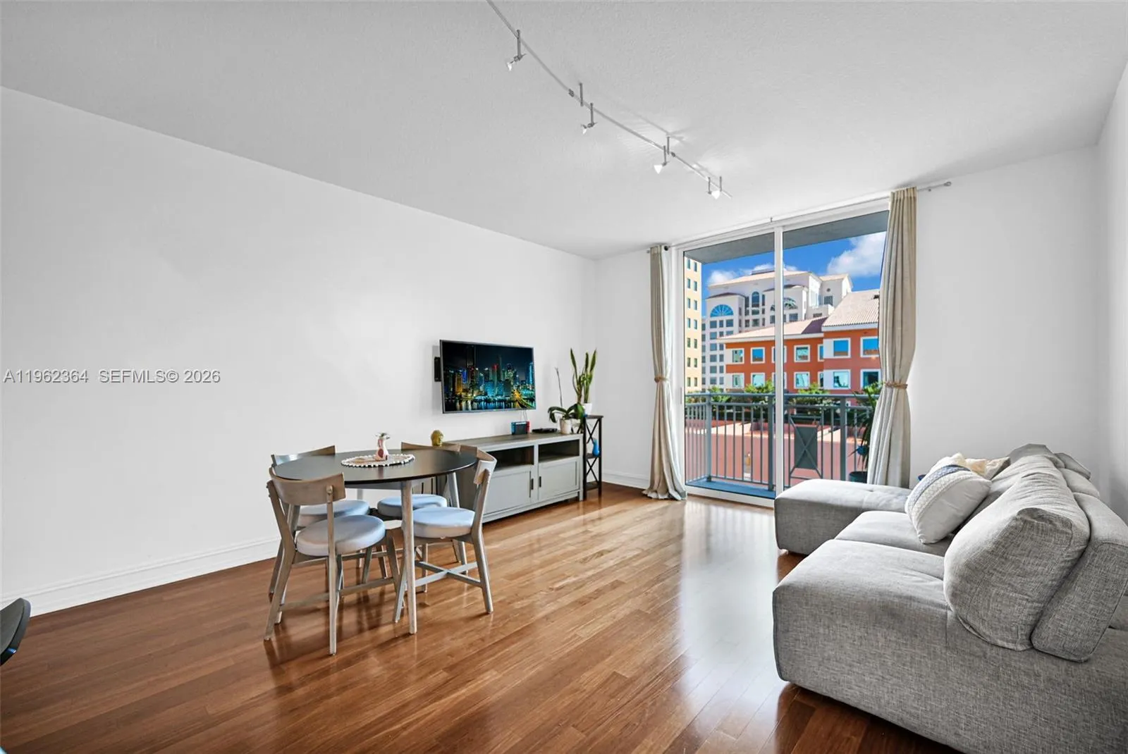 2030 S Douglas Rd 703, Coral Gables, Florida 33134, Coral Gables, Florida 33134, 2 Bedrooms Bedrooms, ,2 BathroomsBathrooms,Residential,For Sale,2030 S Douglas Rd 703, Coral Gables, Florida 33134,A11962364