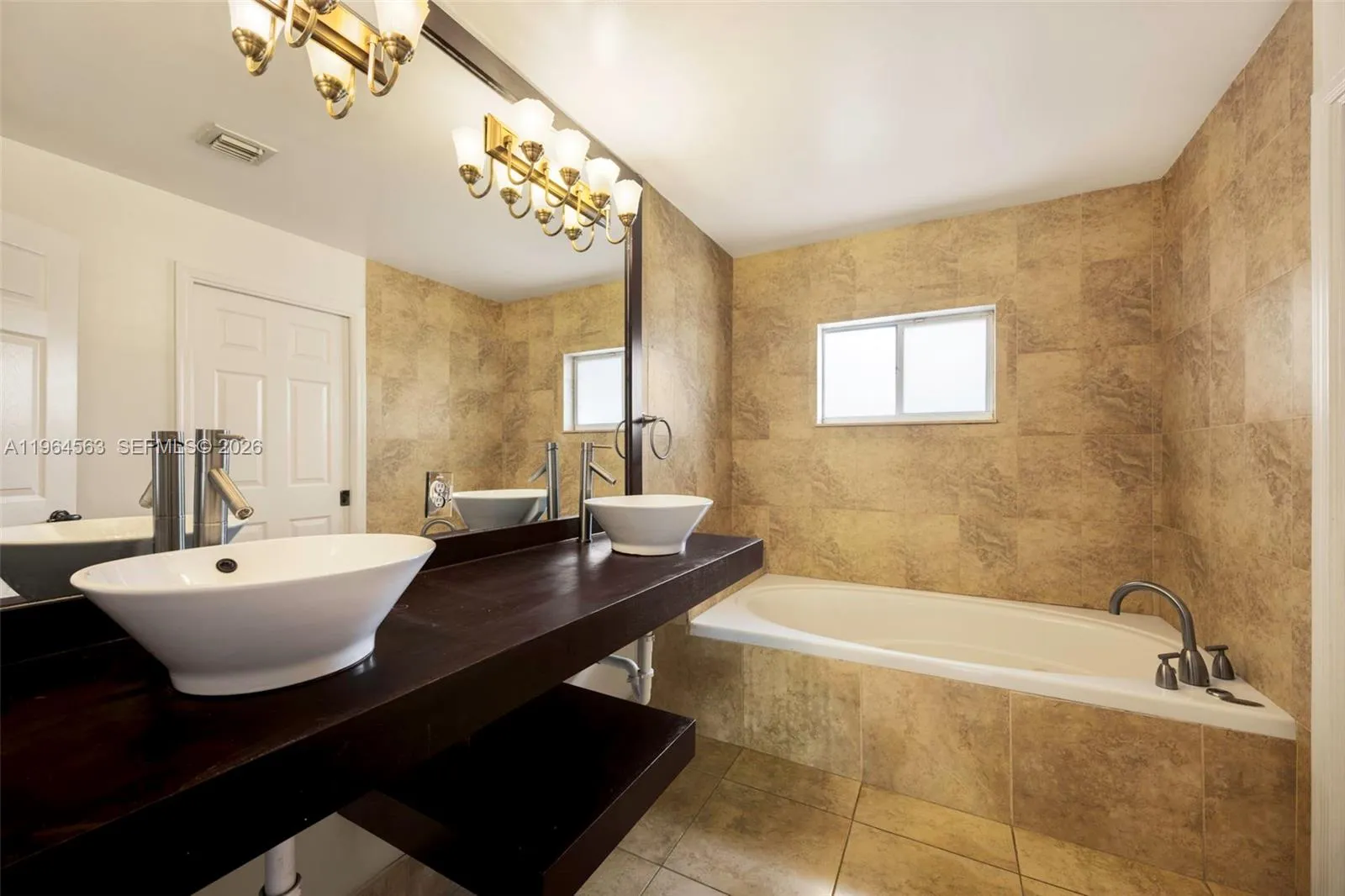 10233 Nw 52nd Ln, Doral, Florida 33178, Doral, Florida 33178, 3 Bedrooms Bedrooms, ,2 BathroomsBathrooms,Residential,For Sale,10233 Nw 52nd Ln, Doral, Florida 33178,A11964563