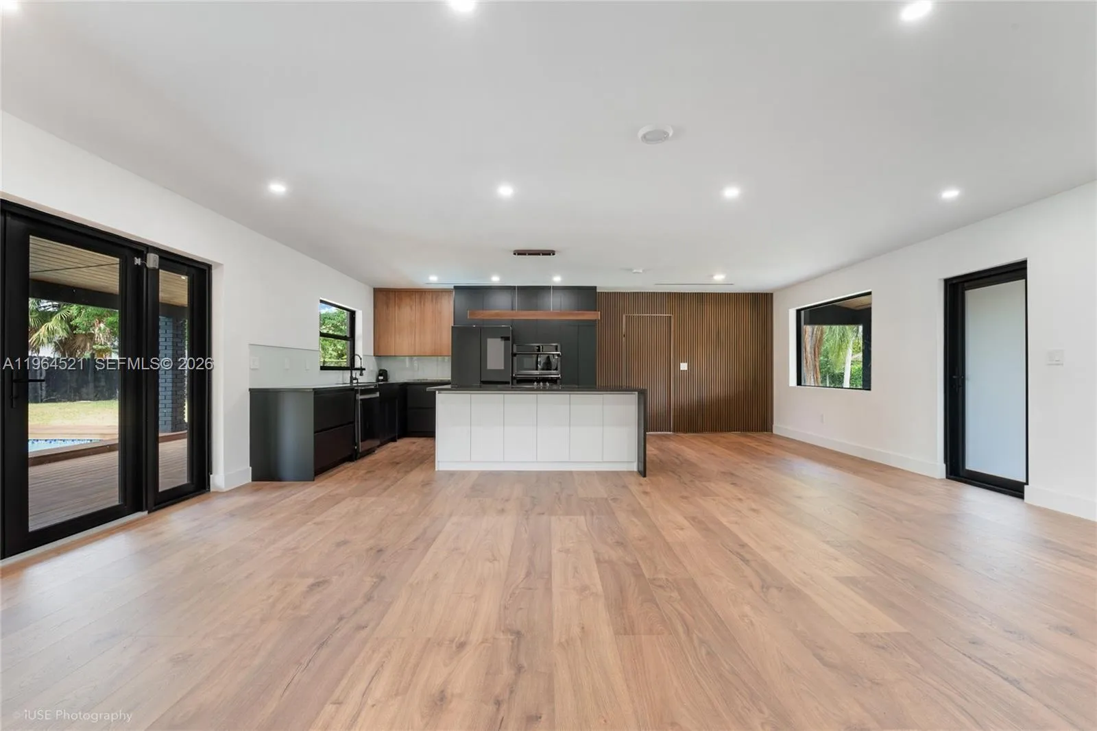 8270 Sw 130th St, Pinecrest, Florida 33156, Pinecrest, Florida 33156, 4 Bedrooms Bedrooms, ,3 BathroomsBathrooms,Residential Lease,For Rent,8270 Sw 130th St, Pinecrest, Florida 33156,A11964521