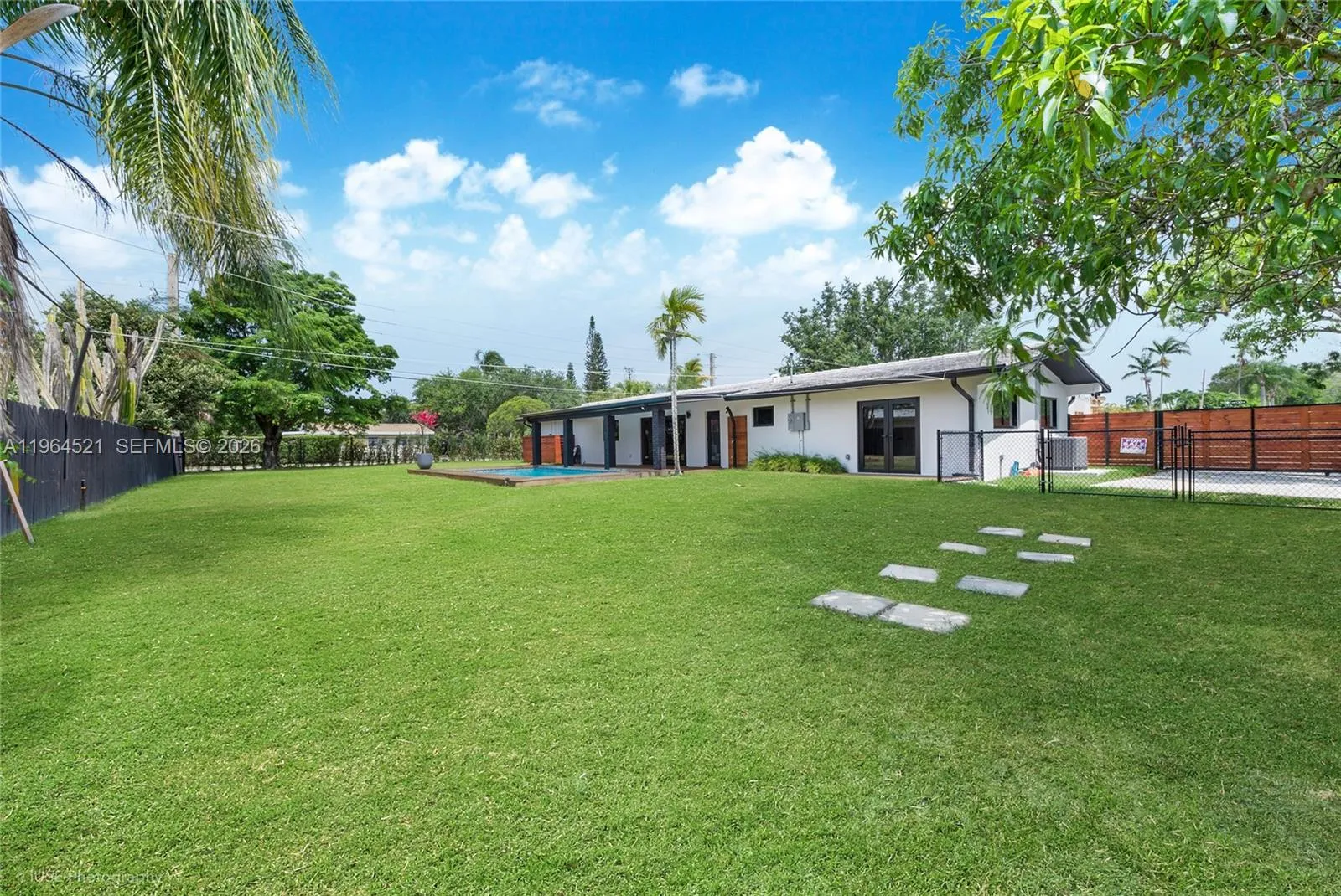 8270 Sw 130th St, Pinecrest, Florida 33156, Pinecrest, Florida 33156, 4 Bedrooms Bedrooms, ,3 BathroomsBathrooms,Residential Lease,For Rent,8270 Sw 130th St, Pinecrest, Florida 33156,A11964521