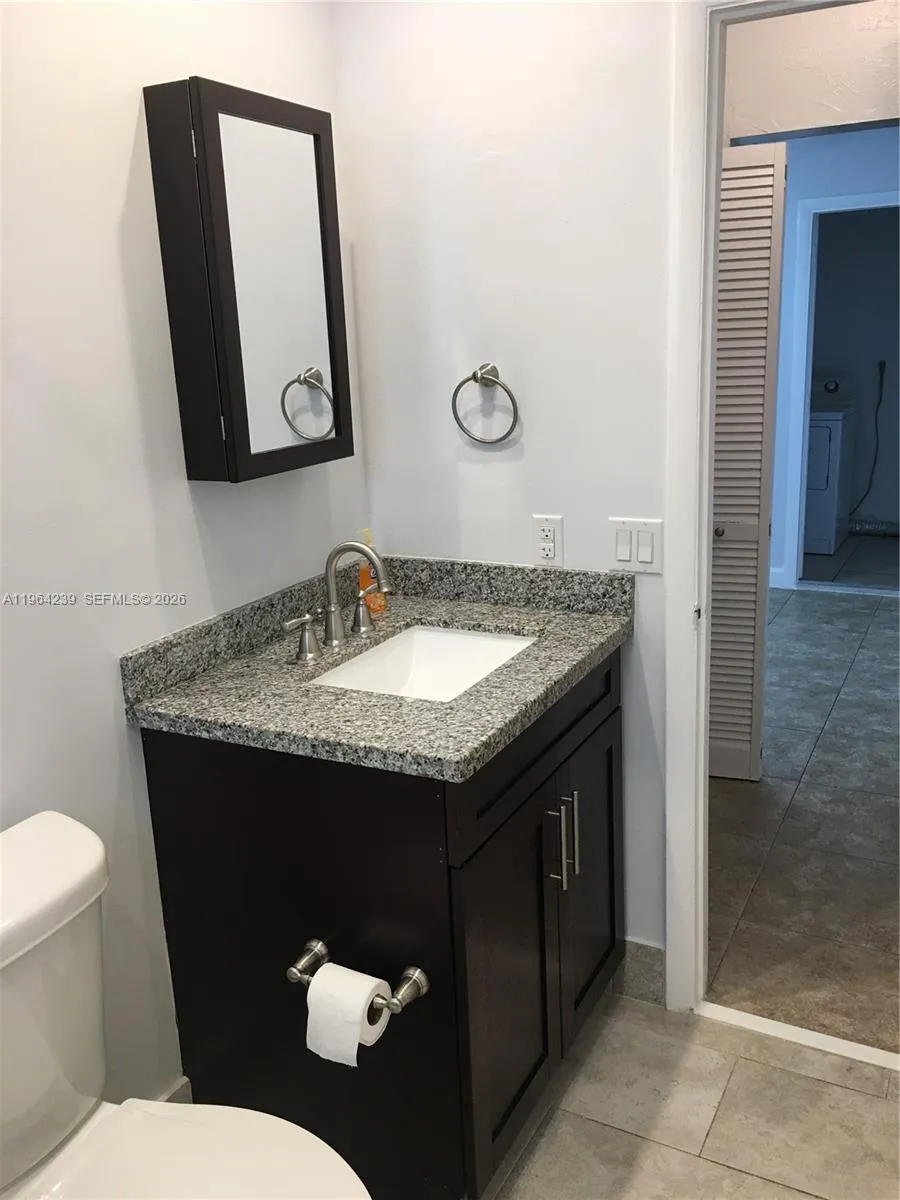 5782 Sw 61st St 5782, Miami, Florida 33143, Miami, Florida 33143, 2 Bedrooms Bedrooms, ,2 BathroomsBathrooms,Residential Lease,For Rent,5782 Sw 61st St 5782, Miami, Florida 33143,A11964239