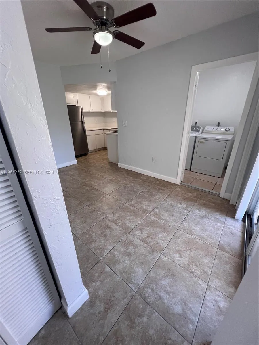 5782 Sw 61st St 5782, Miami, Florida 33143, Miami, Florida 33143, 2 Bedrooms Bedrooms, ,2 BathroomsBathrooms,Residential Lease,For Rent,5782 Sw 61st St 5782, Miami, Florida 33143,A11964239