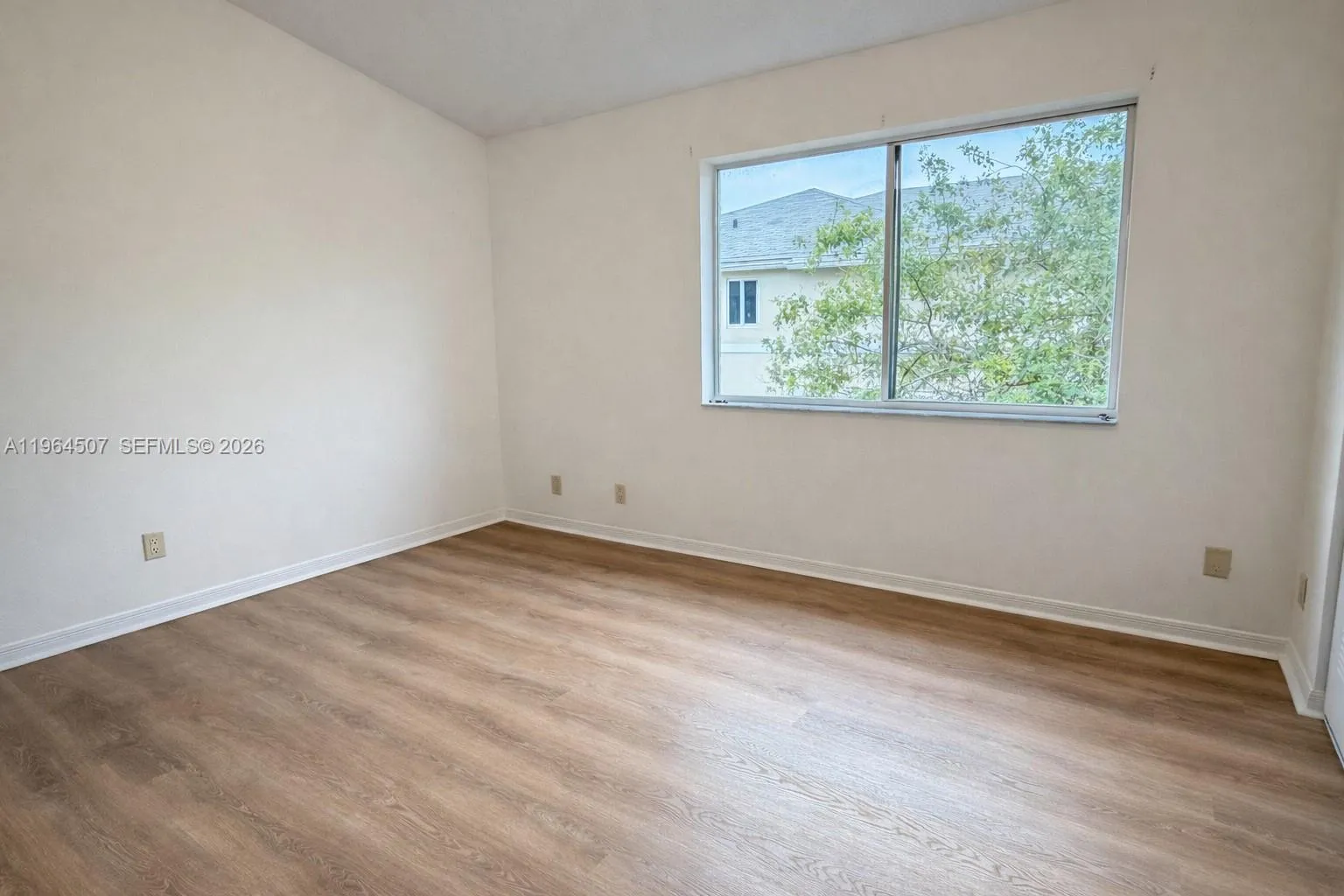 835 Ne 212th Ter 4, Miami, Florida 33179, Miami, Florida 33179, 2 Bedrooms Bedrooms, ,2 BathroomsBathrooms,Residential Lease,For Rent,835 Ne 212th Ter 4, Miami, Florida 33179,A11964507