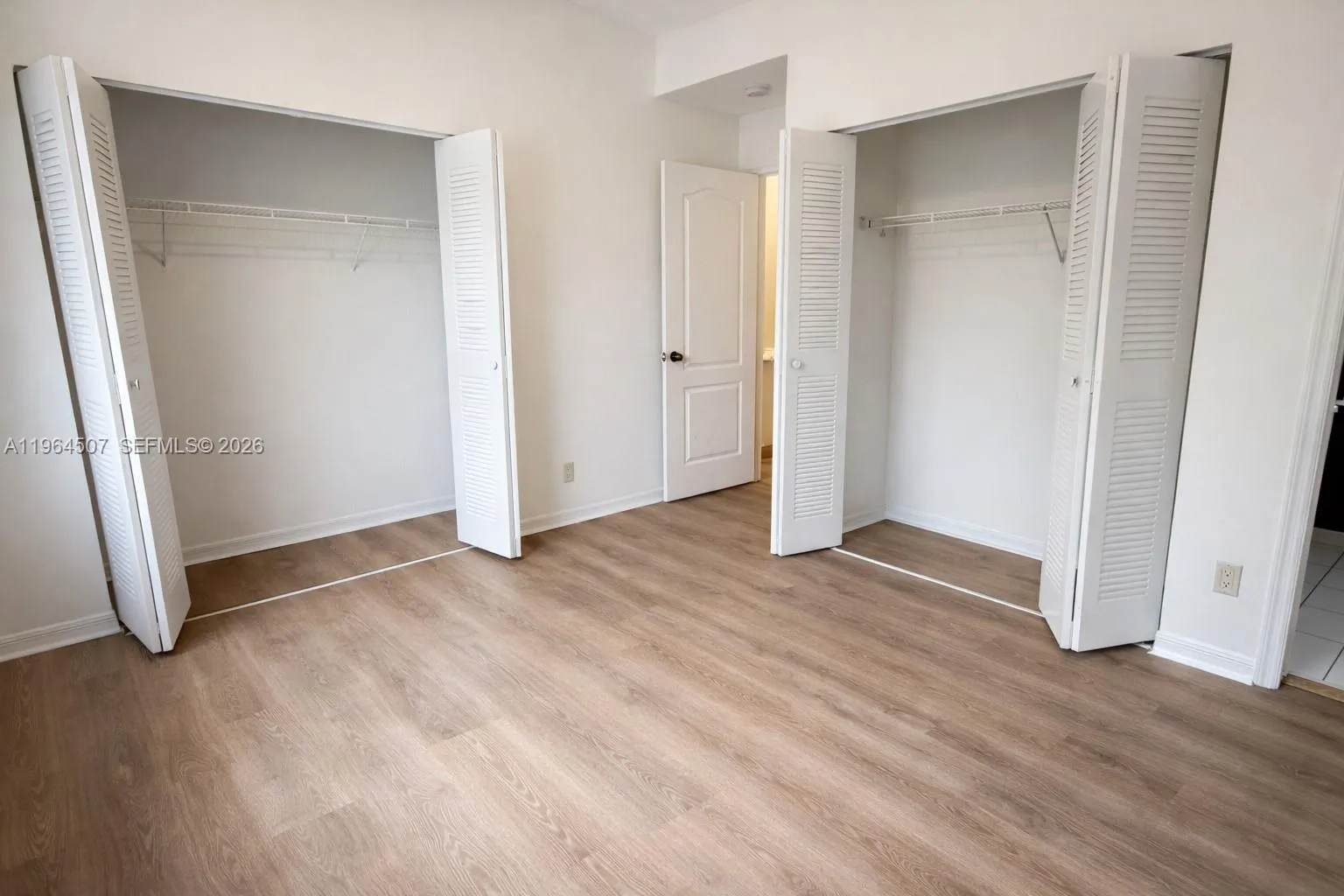 835 Ne 212th Ter 4, Miami, Florida 33179, Miami, Florida 33179, 2 Bedrooms Bedrooms, ,2 BathroomsBathrooms,Residential Lease,For Rent,835 Ne 212th Ter 4, Miami, Florida 33179,A11964507