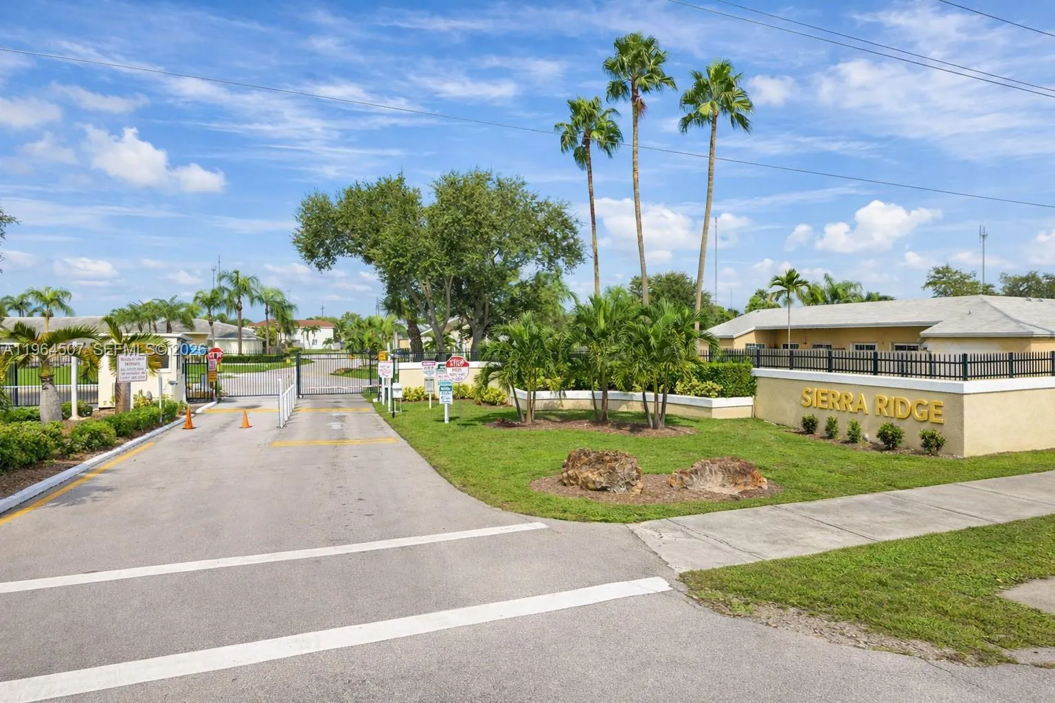 835 Ne 212th Ter 4, Miami, Florida 33179, Miami, Florida 33179, 2 Bedrooms Bedrooms, ,2 BathroomsBathrooms,Residential Lease,For Rent,835 Ne 212th Ter 4, Miami, Florida 33179,A11964507