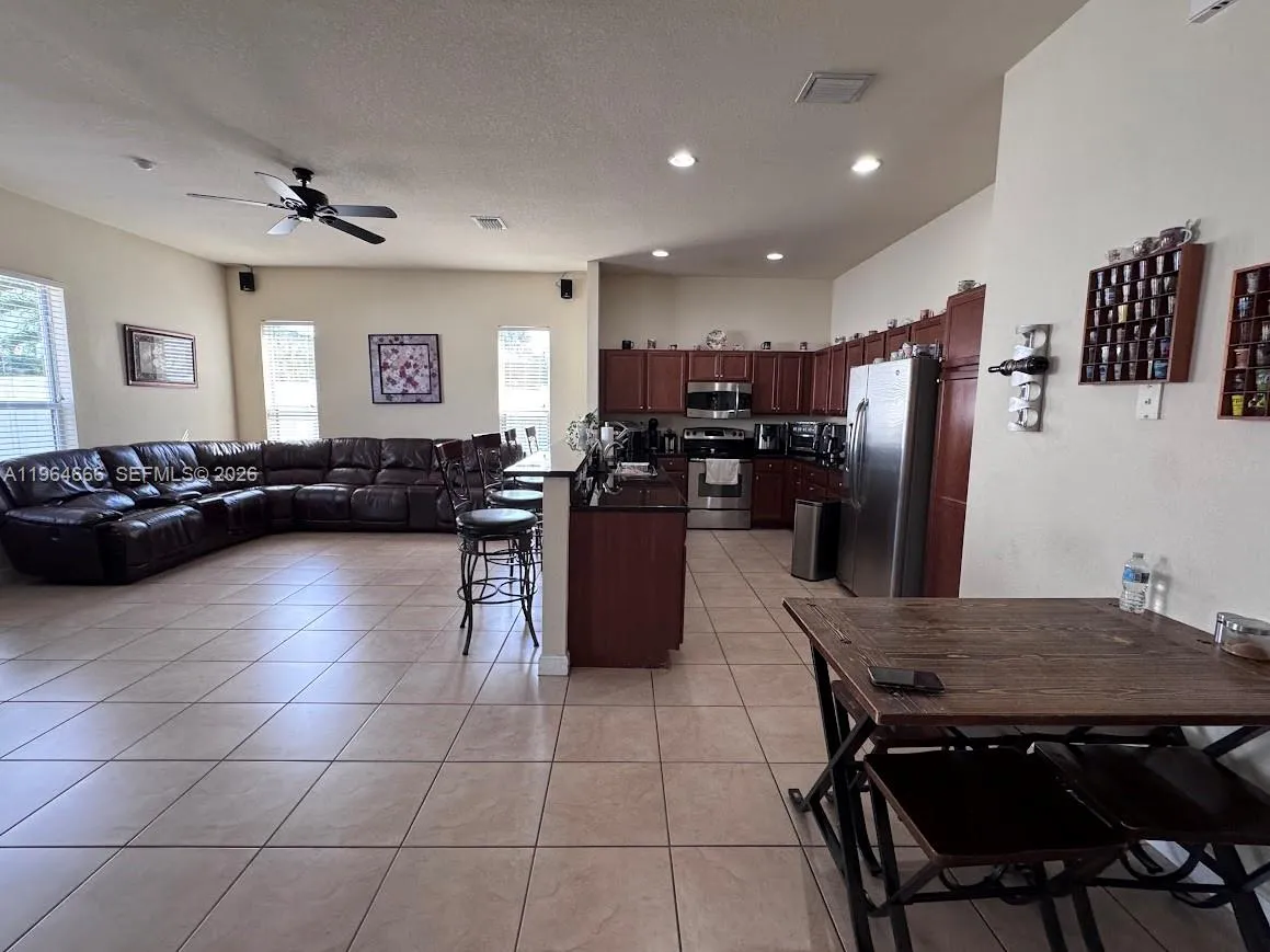 9165 Sw 170th Ave ., Miami, Florida 33196, Miami, Florida 33196, 3 Bedrooms Bedrooms, ,2 BathroomsBathrooms,Residential Lease,For Rent,9165 Sw 170th Ave ., Miami, Florida 33196,A11964666