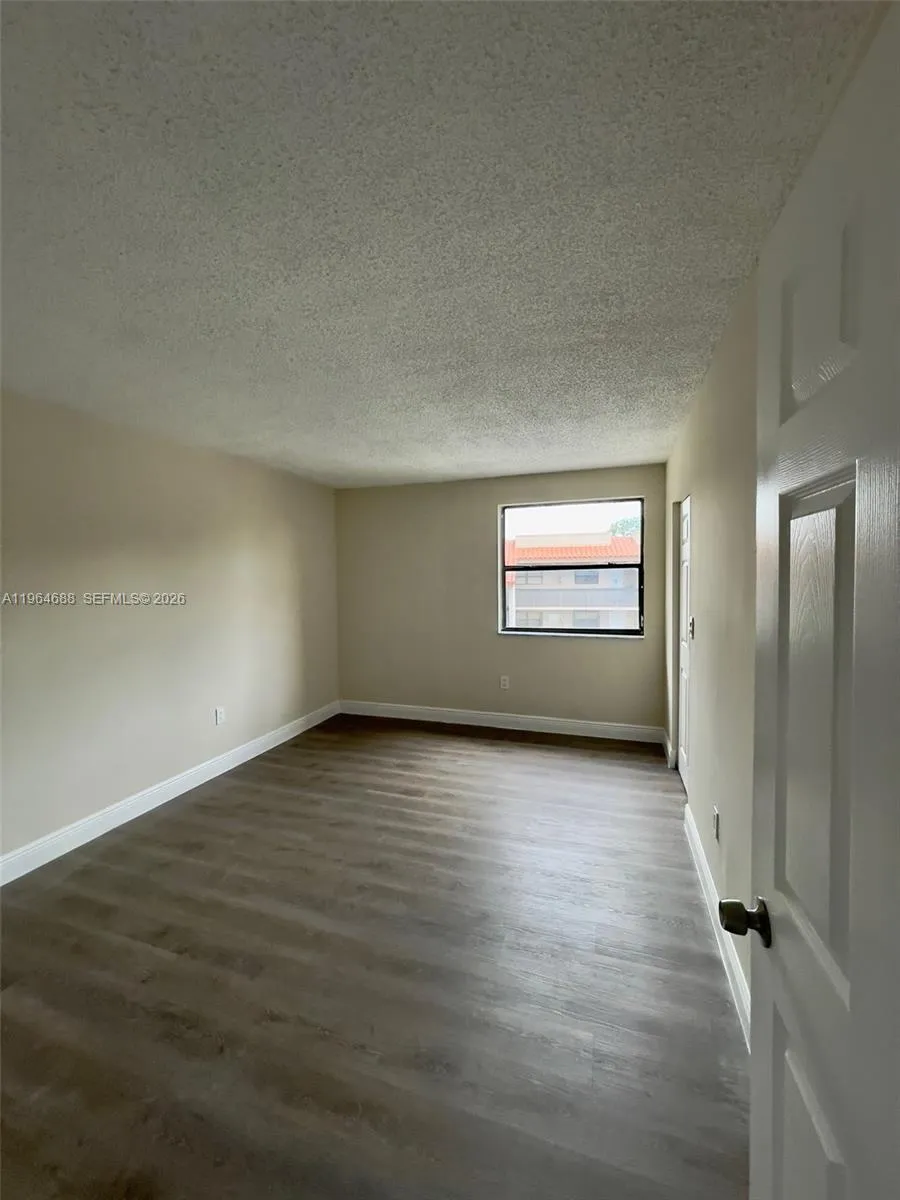 200 W Park Dr 207-1, Miami, Florida 33172, Miami, Florida 33172, 2 Bedrooms Bedrooms, ,2 BathroomsBathrooms,Residential Lease,For Rent,200 W Park Dr 207-1, Miami, Florida 33172,A11964688