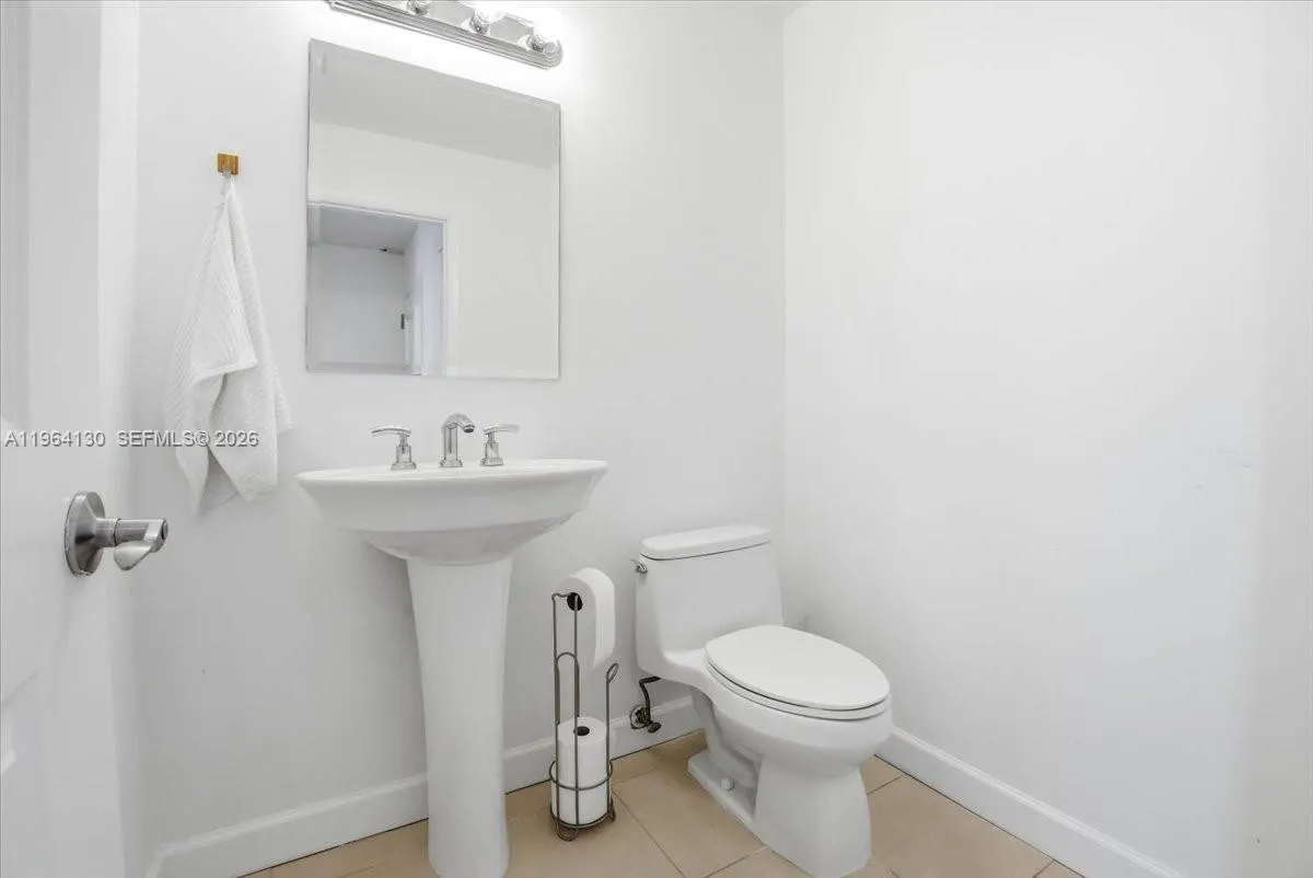1945 S Ocean Dr 709, Hallandale Beach, Florida 330, Hallandale Beach, Florida 33009, 2 Bedrooms Bedrooms, ,2 BathroomsBathrooms,Residential,For Sale,1945 S Ocean Dr 709, Hallandale Beach, Florida 330,A11964130
