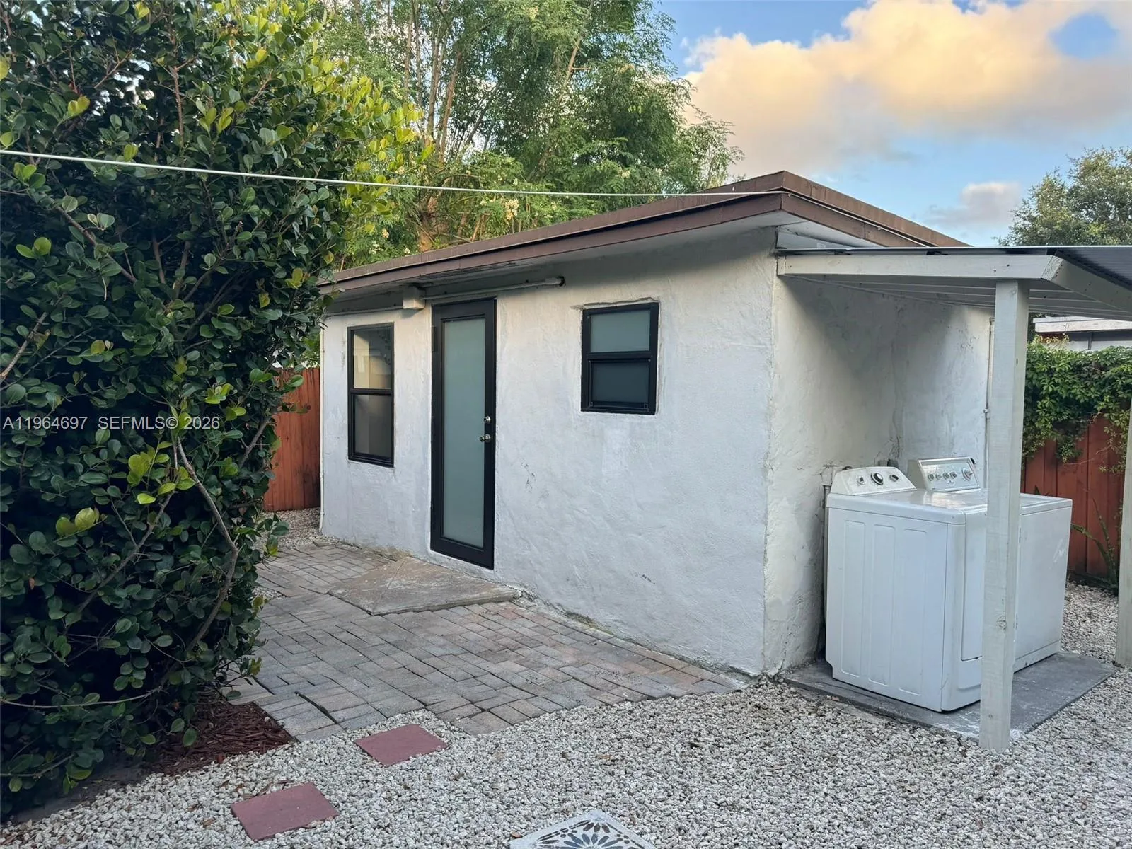 1756 Nw 94th St Back, Miami, Florida 33147, Miami, Florida 33147, 1 Bedroom Bedrooms, ,1 BathroomBathrooms,Residential Lease,For Rent,1756 Nw 94th St Back, Miami, Florida 33147,A11964697