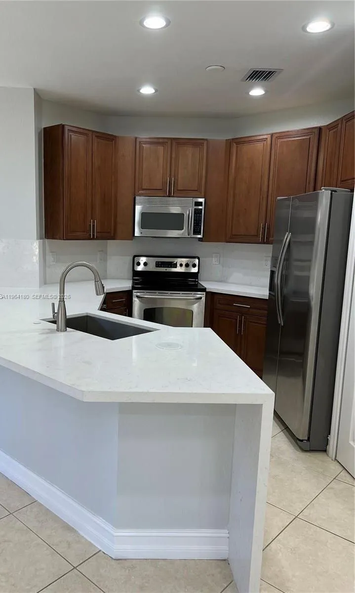 11177 Nw 79th Ln, Doral, Florida 33178, Doral, Florida 33178, 4 Bedrooms Bedrooms, ,3 BathroomsBathrooms,Residential Lease,For Rent,11177 Nw 79th Ln, Doral, Florida 33178,A11964180