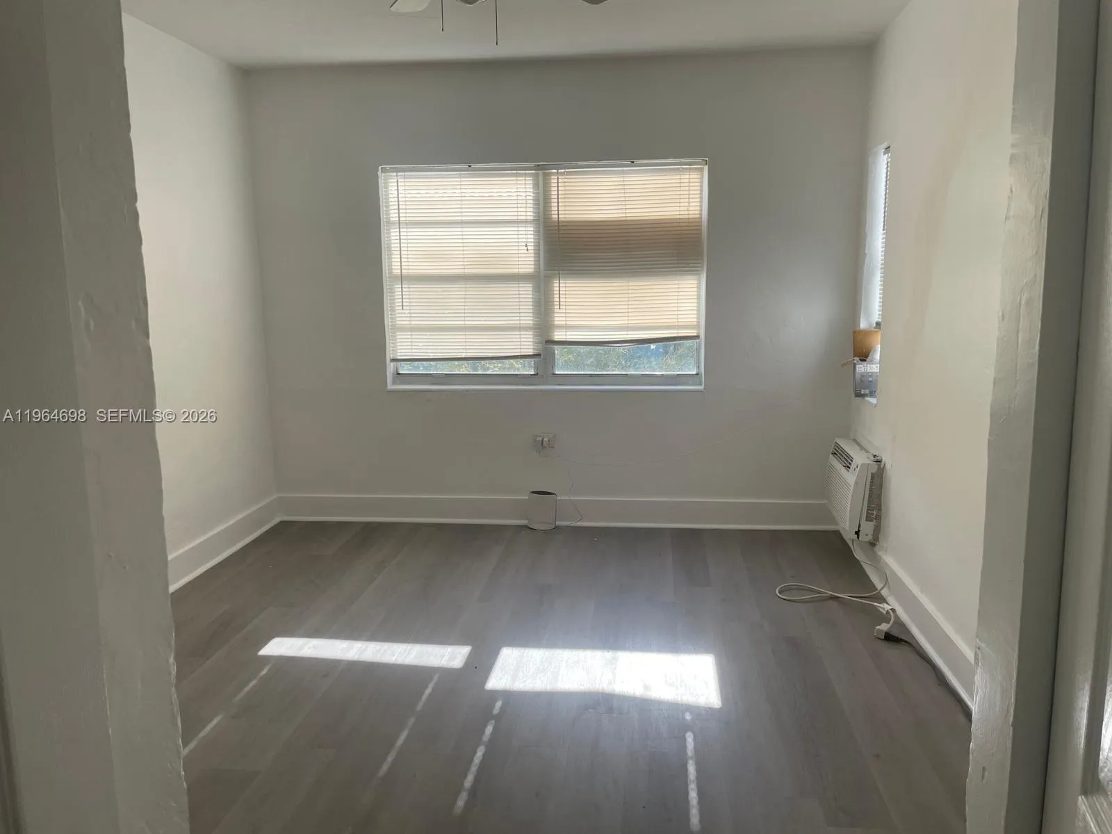 1784 Normandy Dr 4, Miami Beach, Florida 33141, Miami Beach, Florida 33141, 1 Bedroom Bedrooms, ,1 BathroomBathrooms,Residential Lease,For Rent,1784 Normandy Dr 4, Miami Beach, Florida 33141,A11964698