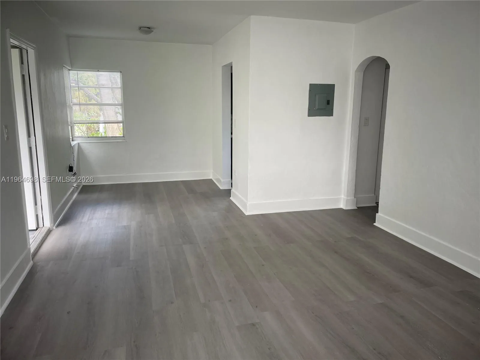 1784 Normandy Dr 4, Miami Beach, Florida 33141, Miami Beach, Florida 33141, 1 Bedroom Bedrooms, ,1 BathroomBathrooms,Residential Lease,For Rent,1784 Normandy Dr 4, Miami Beach, Florida 33141,A11964698