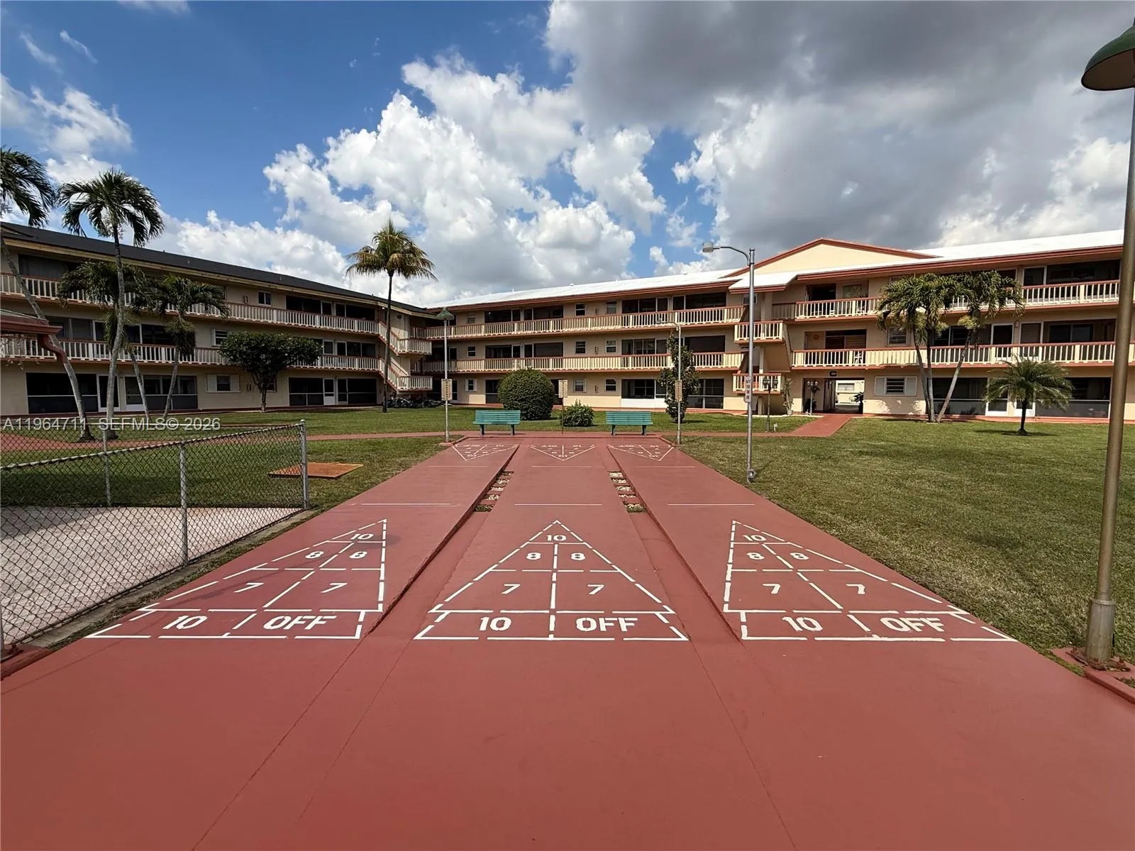 5300 Washington St B329, Hollywood, Florida 33021, Hollywood, Florida 33021, 2 Bedrooms Bedrooms, ,1 BathroomBathrooms,Residential,For Sale,5300 Washington St B329, Hollywood, Florida 33021,A11964711