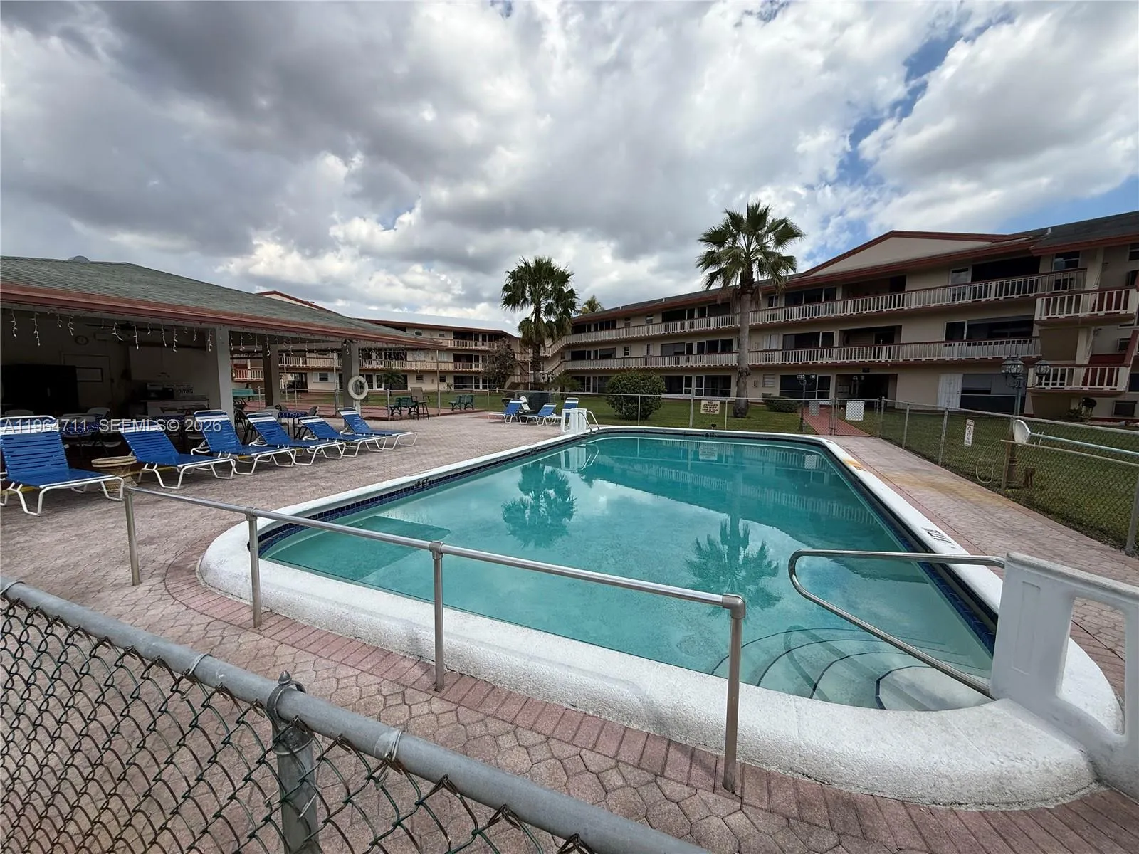 5300 Washington St B329, Hollywood, Florida 33021, Hollywood, Florida 33021, 2 Bedrooms Bedrooms, ,1 BathroomBathrooms,Residential,For Sale,5300 Washington St B329, Hollywood, Florida 33021,A11964711