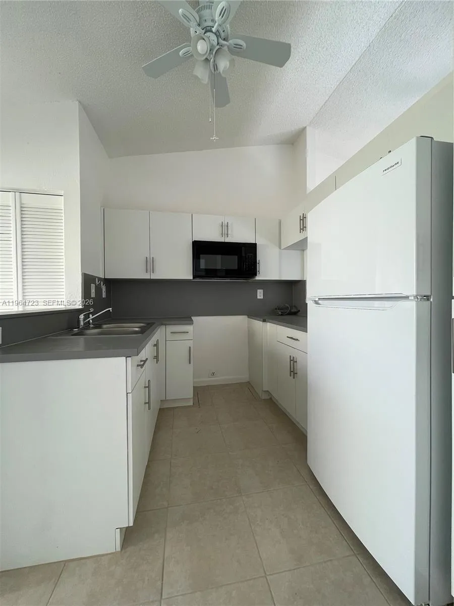 1210 San Remo Cir ., Homestead, Florida 33035, Homestead, Florida 33035, 3 Bedrooms Bedrooms, ,2 BathroomsBathrooms,Residential Lease,For Rent,1210 San Remo Cir ., Homestead, Florida 33035,A11964723