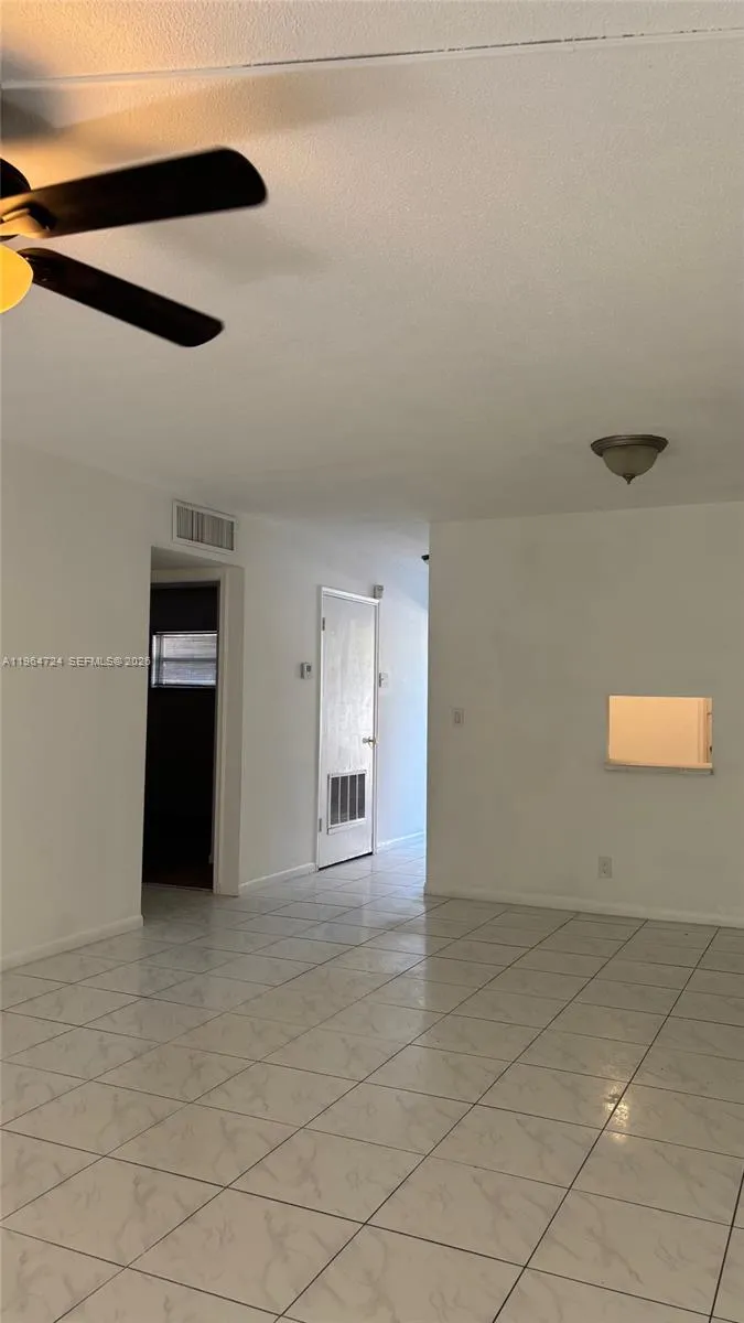 4200 Nw 3rd Ct 111, Plantation, Florida 33317, Plantation, Florida 33317, 2 Bedrooms Bedrooms, ,1 BathroomBathrooms,Residential Lease,For Rent,4200 Nw 3rd Ct 111, Plantation, Florida 33317,A11964724