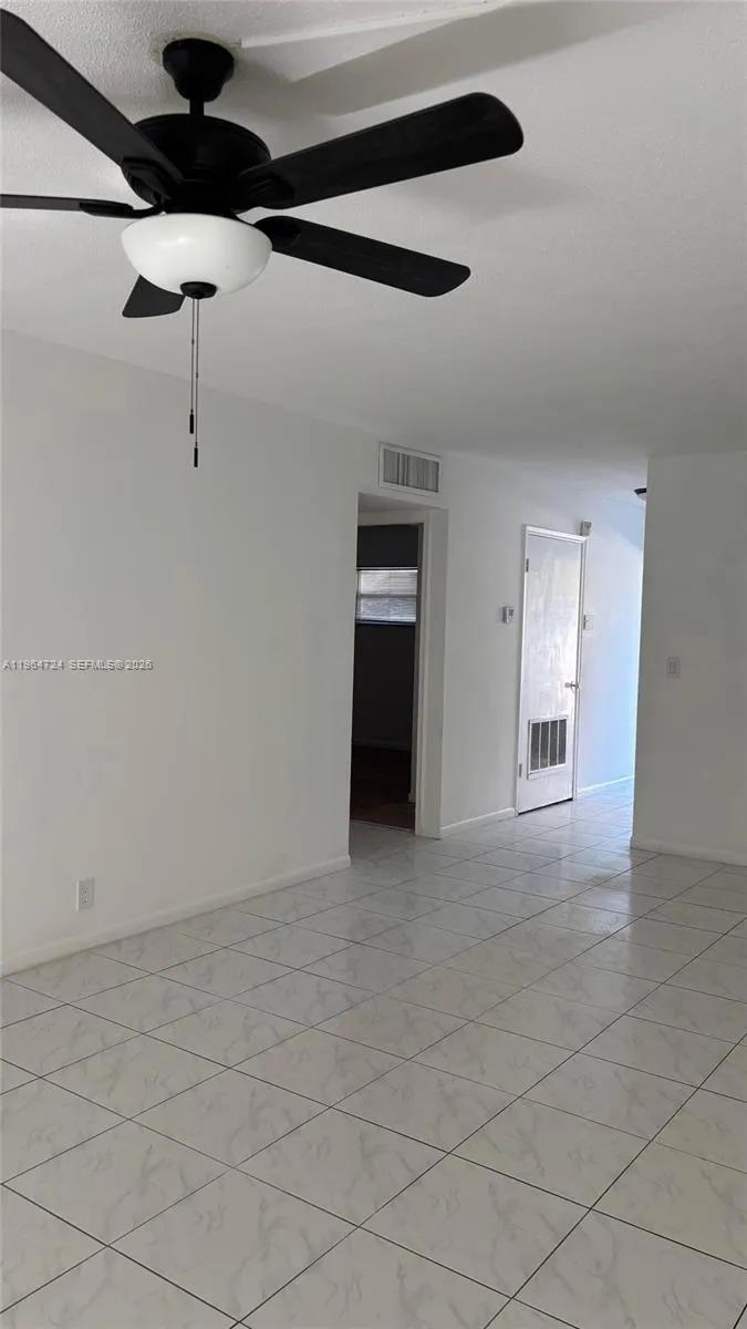 4200 Nw 3rd Ct 111, Plantation, Florida 33317, Plantation, Florida 33317, 2 Bedrooms Bedrooms, ,1 BathroomBathrooms,Residential Lease,For Rent,4200 Nw 3rd Ct 111, Plantation, Florida 33317,A11964724