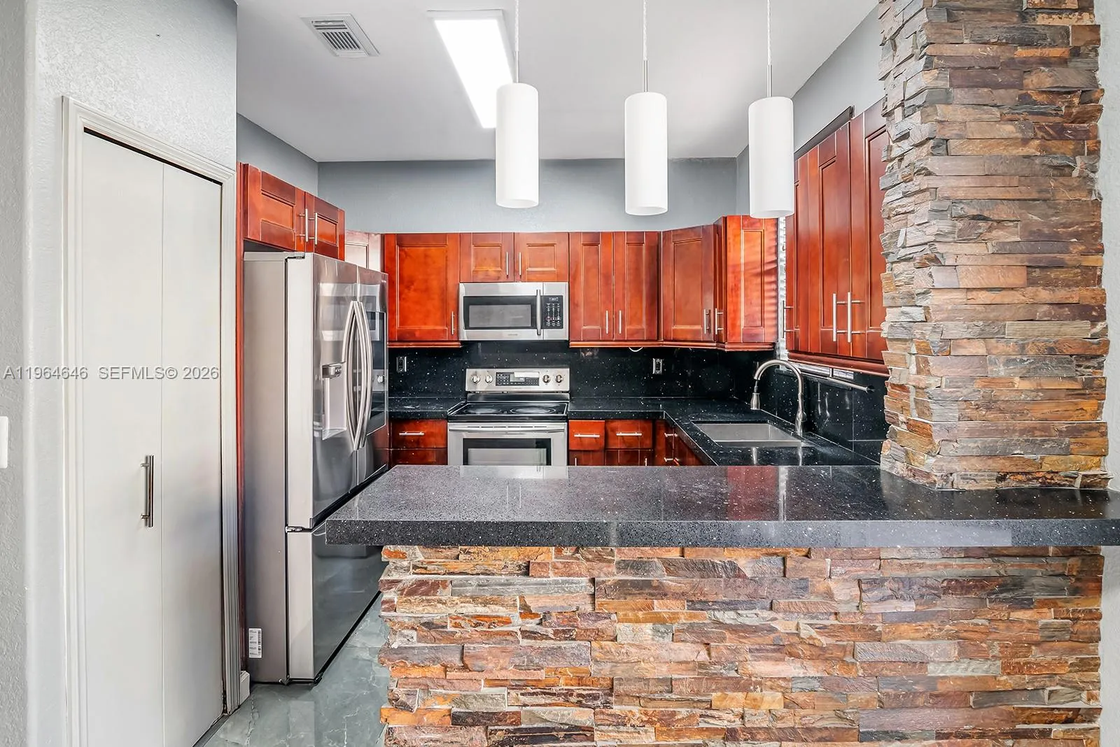 Doral, Florida 33178, 3 Bedrooms Bedrooms, ,2 BathroomsBathrooms,Residential,For Sale,A11964646